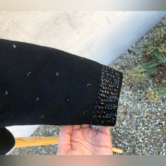 Vintage black sequin cardigan sweater with silky lining - Picture 6 of 12